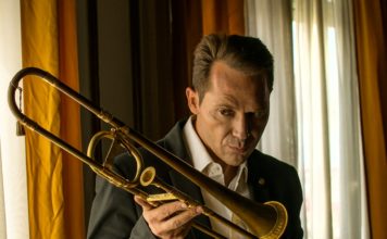 SACABUCHE. “El que quiera escuchar, que escuche” II. Por Javier Martos Carretero